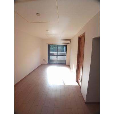 カリダ　ウェントゥス 306【管理NO：1-011555401-03050】 ★家具家電は申し込み後に搬入します★の物件写真2