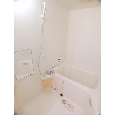 カリダ　ウェントゥス 101【管理NO：1-011555401-01010】 ★家具家電は申し込み後に搬入します★の物件写真4