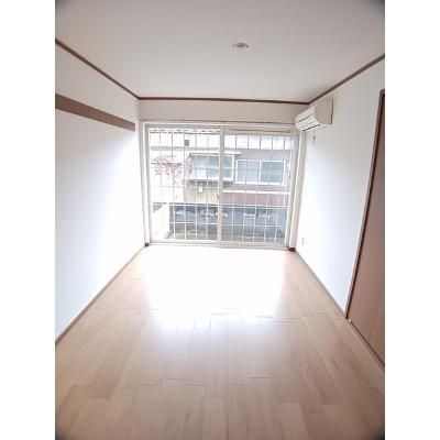 メゾン・ド・ケイ　Ｂ 102【管理NO：1-010758802-01020】 ★家具家電は申し込み後に搬入します★の物件写真2