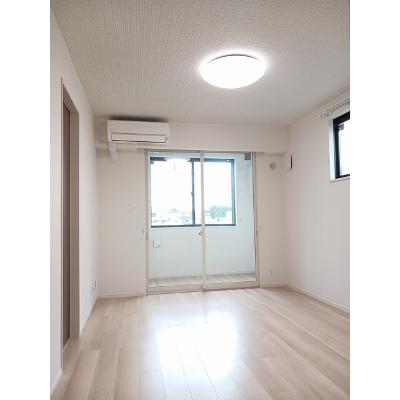 ピンズ下関Ⅱ 106【管理NO：1-027517702-01050】 ★家具家電は申し込み後に搬入します★の物件写真2