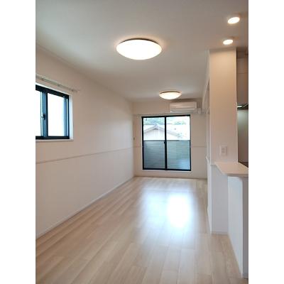 ウィルⅡ 203【管理NO：1-027209702-02030】 ★家具家電は申し込み後に搬入します★の物件写真2