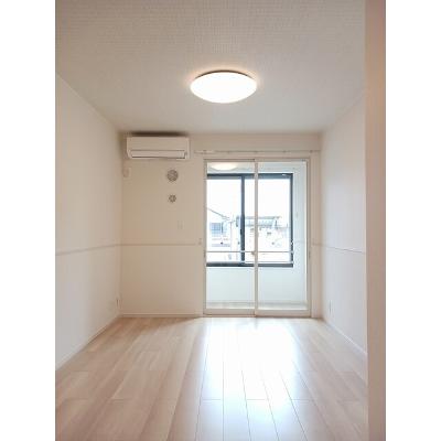 カルム　高砂 101【管理NO：1-026849101-01010】 ★家具家電は申し込み後に搬入しますの物件写真2