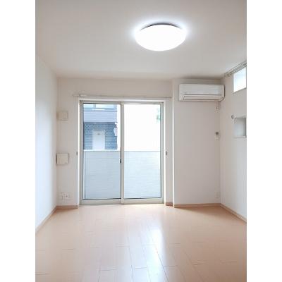 ナイツシャトー 206【管理NO：1-018195101-02050】 ★家具家電は申し込み後に搬入しますの物件写真2