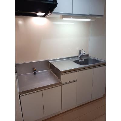 ナイツシャトー 206【管理NO：1-018195101-02050】 ★家具家電は申し込み後に搬入しますの物件写真3