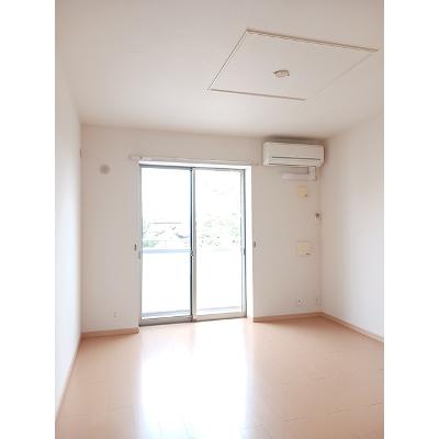 ブルーパインＢ 201【管理NO：1-018160102-02010】 ★家具家電は申し込み後に搬入します★の物件写真2