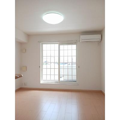 シャトレ　桜２ 203【管理NO：1-015538902-02030】 ★家具家電は申し込み後に搬入します★の物件写真2