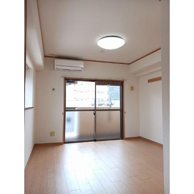 ドエルⅦ 201【管理NO：1-012967901-02010】 ★家具家電は申し込み後に搬入しますの物件写真2