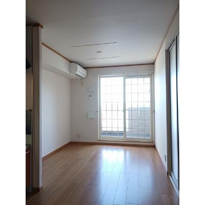 ビッグ　フォレスト　Ｂ 203【管理NO：1-012101602-02030】 ★家具家電は申し込み後に搬入します★の物件写真2
