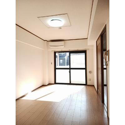 クラシカル・ヒル・ハーモニー 102【管理NO：1-011356501-01020】 ★家具家電は申し込み後に搬入します★の物件写真2
