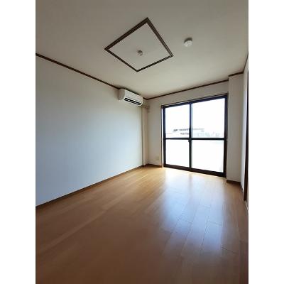 タートルビレッジⅢ 202【管理NO：1-010740001-02020】 ★家具家電は申し込み後に搬入しますの物件写真2