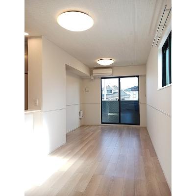ペンサミエント安岡 101【管理NO：1-028572701-01010】 ★家具家電は申し込み後に搬入しますの物件写真2