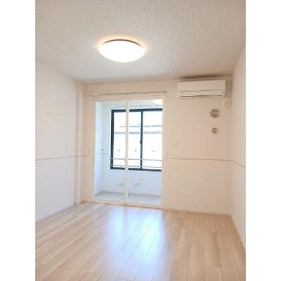 ネオユニヴァースⅡ 103【管理NO：1-026613401-01030】 ★家具家電は申し込み後に搬入しますの物件写真2