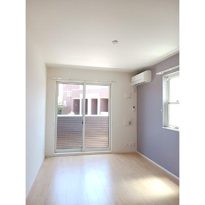 サニーレジデンス　Ⅲ番館 102【管理NO：1-024285901-01020】 ★家具家電は申し込み後に搬入しますの物件写真2