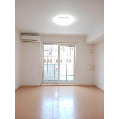 アクティフ長府Ⅱ 103【管理NO：1-016459102-01030】 ★家具家電は申し込み後に搬入しますの物件写真2