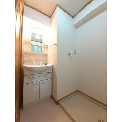 ドエルⅥ 305【管理NO：1-012919701-03040】 ★家具家電は申し込み後に搬入しますの物件写真6