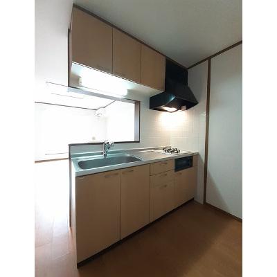 サンシャイン長府　Ⅱ 201【管理NO：1-011389502-02010】 ★家具家電は申し込み後に搬入しますの物件写真3