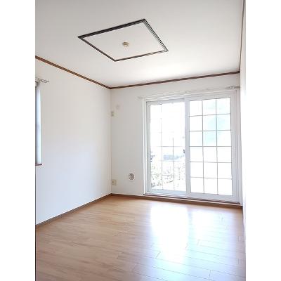 シャンドフルール 101【管理NO：1-011157401-01010】 ★家具家電は申し込み後に搬入しますの物件写真2