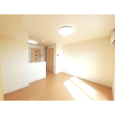フレッシュリーＢ 203【管理NO：1-020860502-02030】 ★家具家電は申し込み後に搬入しますの物件写真2