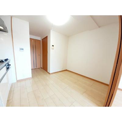 ラ・アヴェニール 205【管理NO：1-016618901-02040】 ★家具家電は申し込み後に搬入します 2026年07月下旬入居可能の物件写真2