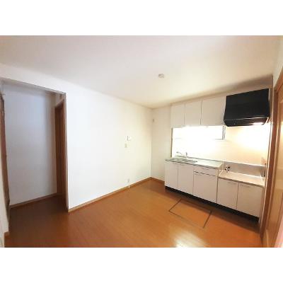 エスポワールⅡ 102【管理NO：1-014155202-01020】 ★家具家電は申し込み後に搬入します★の物件写真3