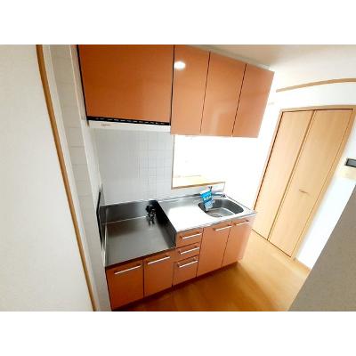 フィオーレ長行東二番館 202【管理NO：1-012359401-02020】 ★家具家電は申し込み後に搬入します★の物件写真3