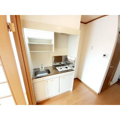 シャトー長尾 203【管理NO：1-011329301-02030】 ★家具家電は申し込み後に搬入します★の物件写真3