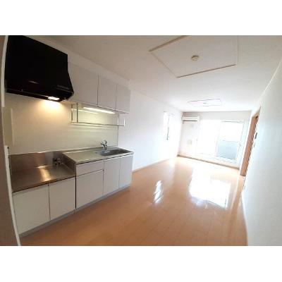 フローラ・Ｍ　Ⅳ 201【管理NO：1-015553102-02010】 ★家具家電は申し込み後に搬入します★の物件写真3