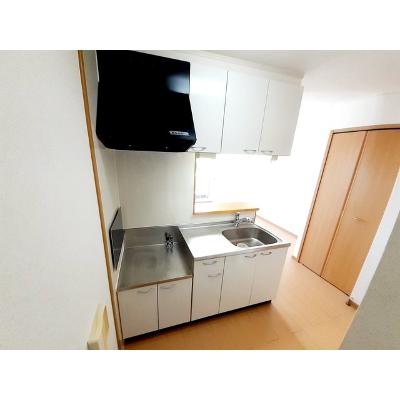 メゾン若園Ａ 201【管理NO：1-014718301-02010】 ★家具家電は申し込み後に搬入しますの物件写真3