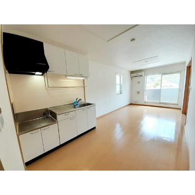 サンフラワー・アべニューＦ 201【管理NO：1-014664604-02010】 ★家具家電は申し込み後に搬入します★の物件写真3