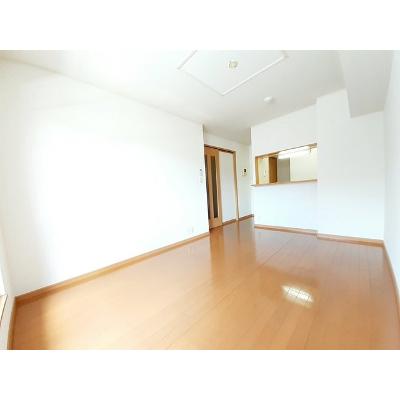 メイブリーズ 203【管理NO：1-013830901-02030】 ★家具家電は申し込み後に搬入します★の物件写真2