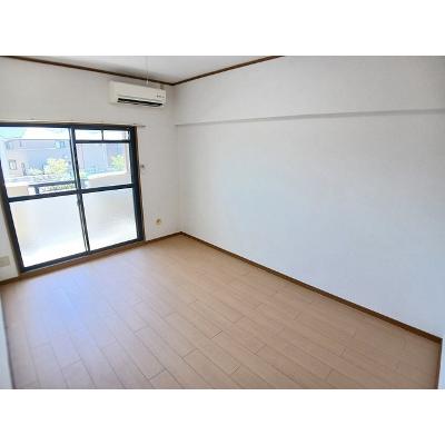 プレンティⅡ 202【管理NO：1-011135801-02020】 ★家具家電は申し込み後に搬入します★の物件写真2