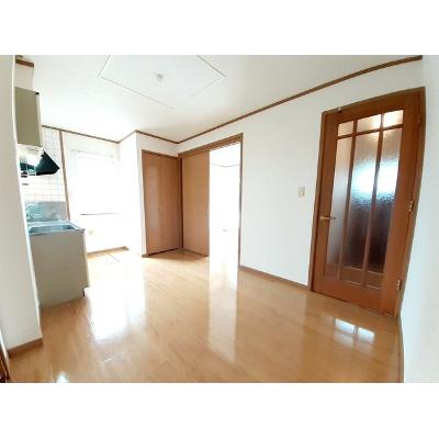 プレジール若園Ⅱ 102【管理NO：1-007353902-01020】 ★家具家電は申し込み後に搬入しますの物件写真2