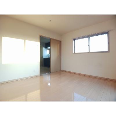 エスティ岬の山 301【管理NO：1-099209701-03010】 ★家具家電は申し込み後に搬入します★の物件写真2