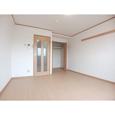 グランド・コスモ 902【管理NO：1-013784901-09020】 ★家具家電は申し込み後に搬入します★の物件写真2