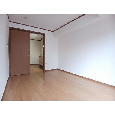 サンパティークⅢ 102【管理NO：1-011583303-01020】 ★家具家電は申し込み後に搬入しますの物件写真2