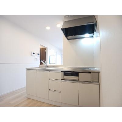 プリマベーラ 203【管理NO：1-028426601-02030】 ★家具家電は申し込み後に搬入します★の物件写真3