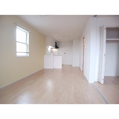 エレガンス・ウィンズ 201【管理NO：1-020398101-02010】 ★家具家電は申し込み後に搬入します★の物件写真2