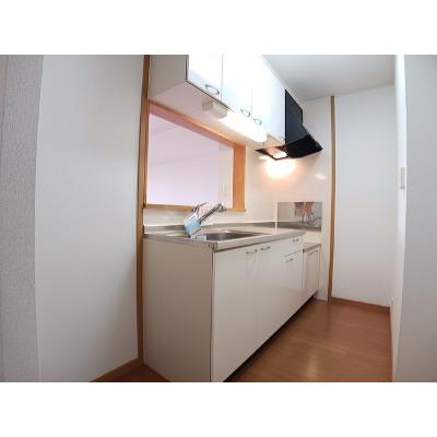 アルベロ 203【管理NO：1-014436301-02030】 ★家具家電は申し込み後に搬入します★の物件写真3