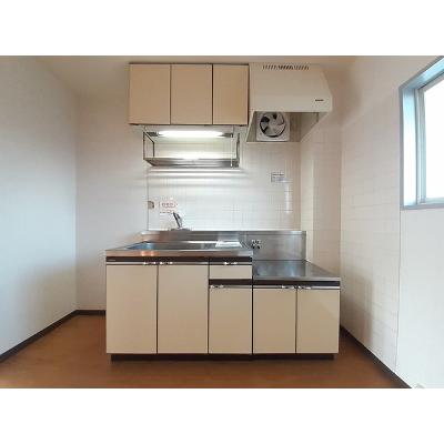 パレスサンノゼ 203【管理NO：1-004811601-02030】 ★家具家電は申し込み後に搬入します★の物件写真3