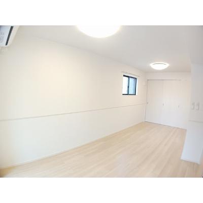 メゾン・ド・ファミーリエ　Ⅰ 101【管理NO：1-027831601-01010】 ★家具家電は申し込み後に搬入しますの物件写真2