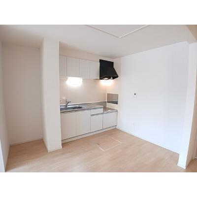 ＣＲＯＷＮ　ＶＩＬＬＡ　Ⅲ 101【管理NO：1-022152703-01010】 2026年07月下旬入居可能の物件写真3