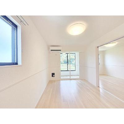 パークサイド 201【管理NO：1-028377801-02010】 ★家具家電は申し込み後に搬入しますの物件写真2