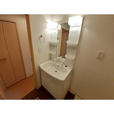ソレイユ伊川Ⅱ 203【管理NO：1-018613602-02030】 ★家具家電は申し込み後に搬入します★の物件写真6