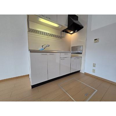 ジェネシスⅢ番館 102【管理NO：1-015019701-01020】 ★家具家電は申し込み後に搬入します★の物件写真3