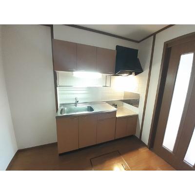 フル・ムーン 101【管理NO：1-011425701-01010】 ★家具家電は申し込み後に搬入します★の物件写真3