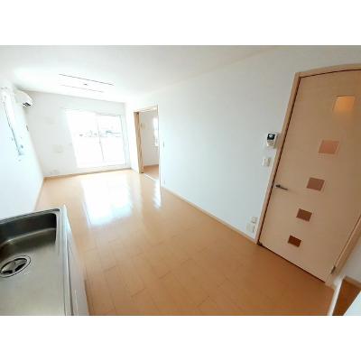 オパール　Ⅰ番館 201【管理NO：1-015873501-02010】 ★家具家電は申し込み後に搬入します★の物件写真2