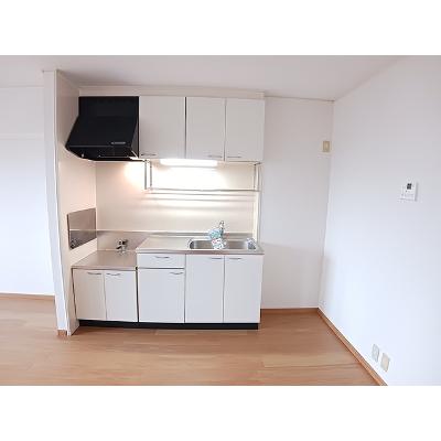 サンライト・セトル 202【管理NO：1-013992701-02020】 ★家具家電は申し込み後に搬入します★の物件写真3