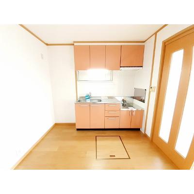 ラパヌイＡ 101【管理NO：1-012522901-01010】 ★家具家電は申し込み後に搬入します★の物件写真3
