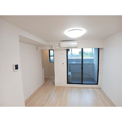 デュルセ大財 302【管理NO：1-028529401-03020】 ★家具家電は申し込み後に搬入します★の物件写真2