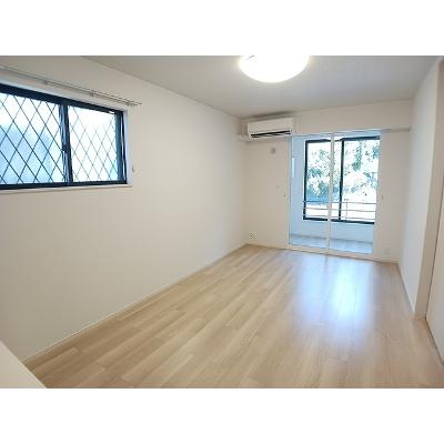 ハピネスⅢ 101【管理NO：1-027855403-01010】 ★家具家電は申し込み後に搬入します★の物件写真2